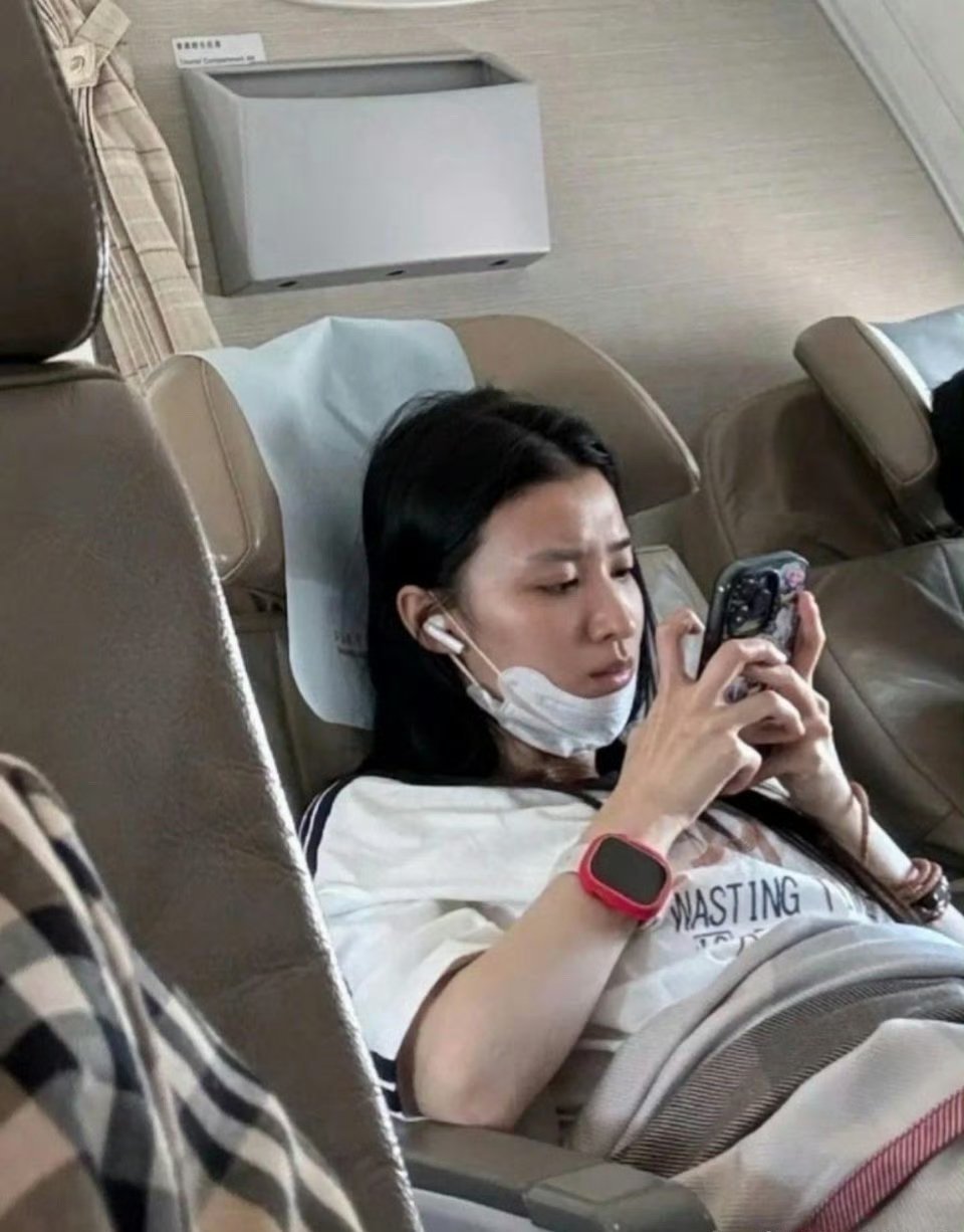 王楚然素颜照流出，超真实！不过网友随便发明星素颜照，这做法好像不太妥当呀​​
