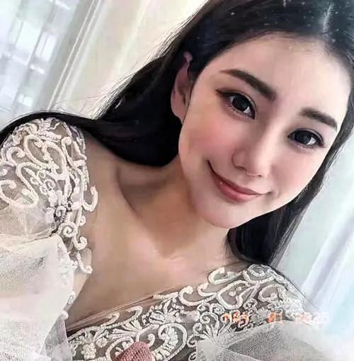 马筱梅和汪小菲最近补办婚礼，却因为马筱梅前男友的爆料卷入了风波。这位前男友在两人