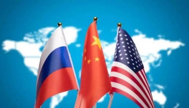 中美俄三国，已经从“一强两弱”，变成了“两强一弱”。在俄乌战争还没爆发之前，世界