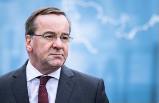 “现在正是坚持到底的最佳时机”！！！据彭博社报道，德国国防部长鲍里斯·皮斯托瑞斯