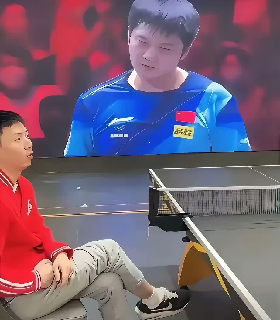 方博在直播间又来了！谈到运动员的脾气，他直言不讳地提到樊振东：你觉得小胖在场外是