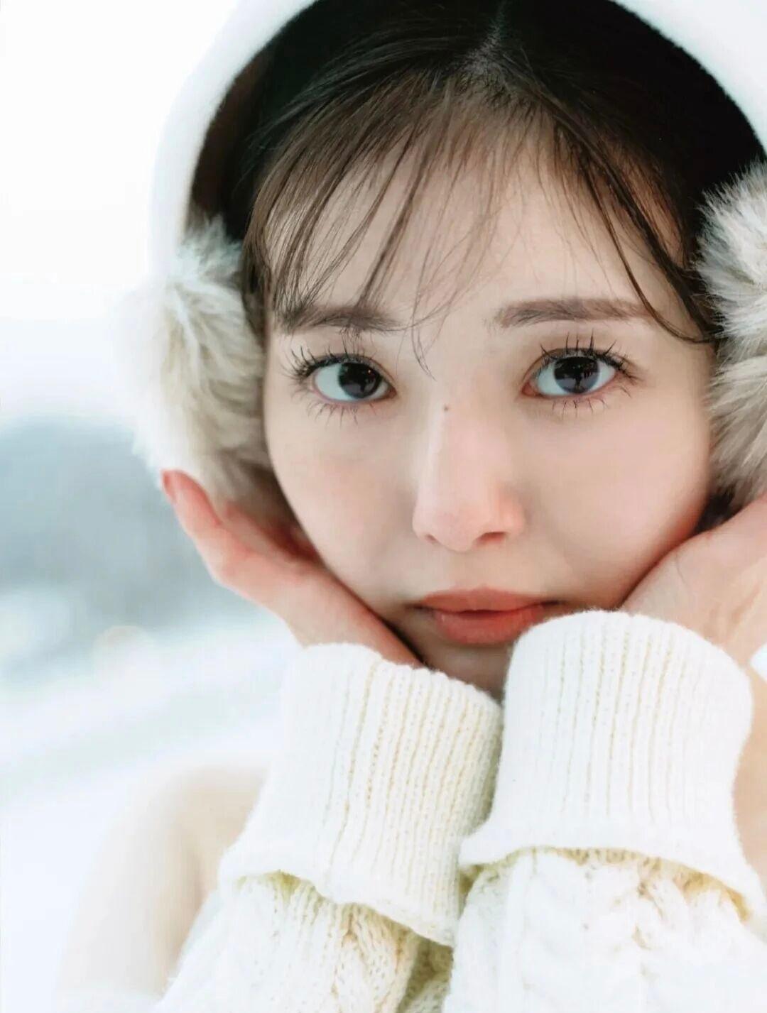 日本女摄影师川岛小鸟的摄影作品欣赏日本樱花摄影日本当代摄影日版美女写真日本