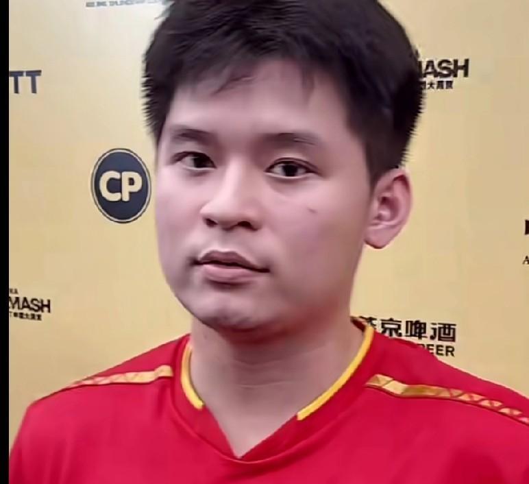 林诗栋说出了心里话！林诗栋说：头哥在我身边我感觉很踏实很安心，在我乱的时候他会