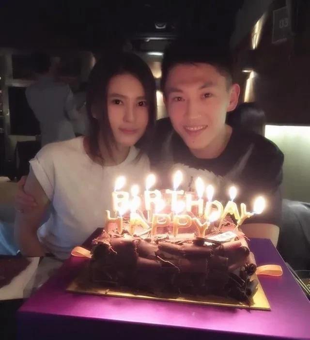 一提到广东旧将刘晓宇，不得不令人羡慕。刘晓宇不仅在广东队混了5个CBA总冠军戒