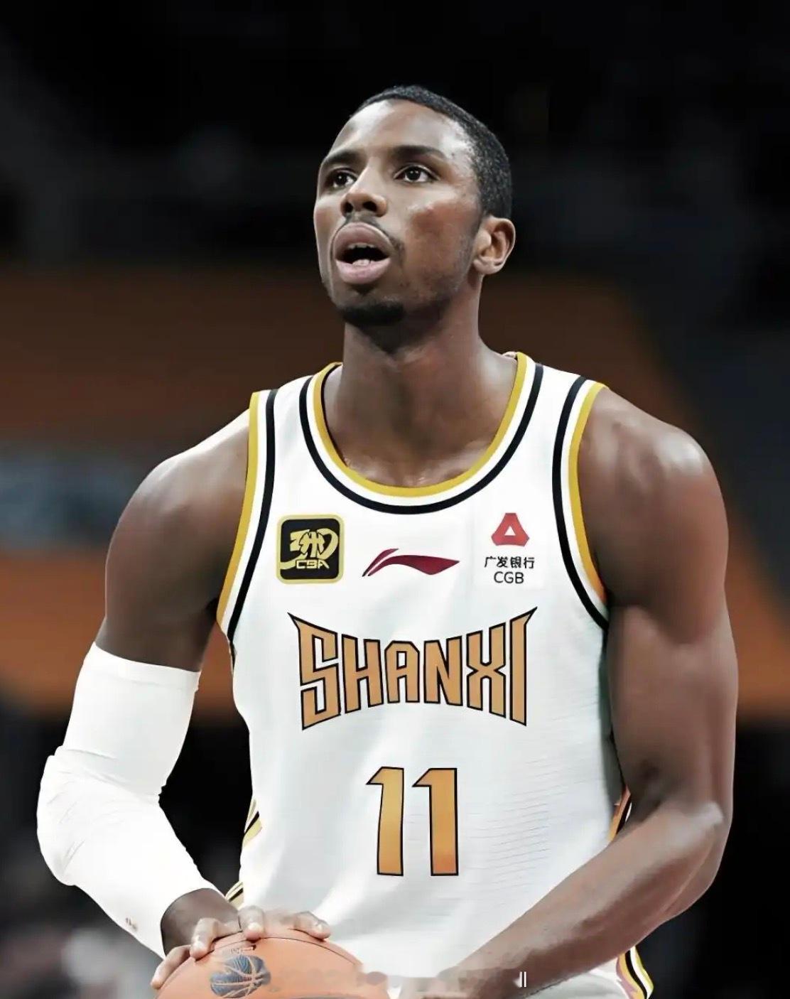 山西男篮外援迪亚洛在古德温的社交媒体发文下面留言：这很悲哀，他们居然以犯规为乐趣