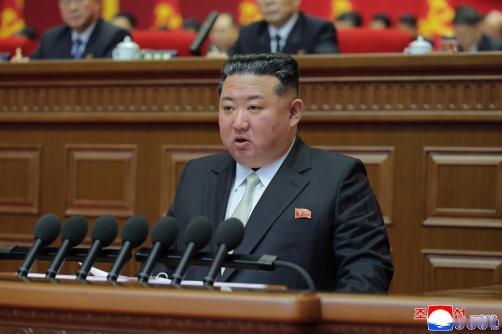 在劳动党代表大会上，金正恩宣布，韩国是彻底敌国，永远的敌人！ 朝鲜将韩国视为