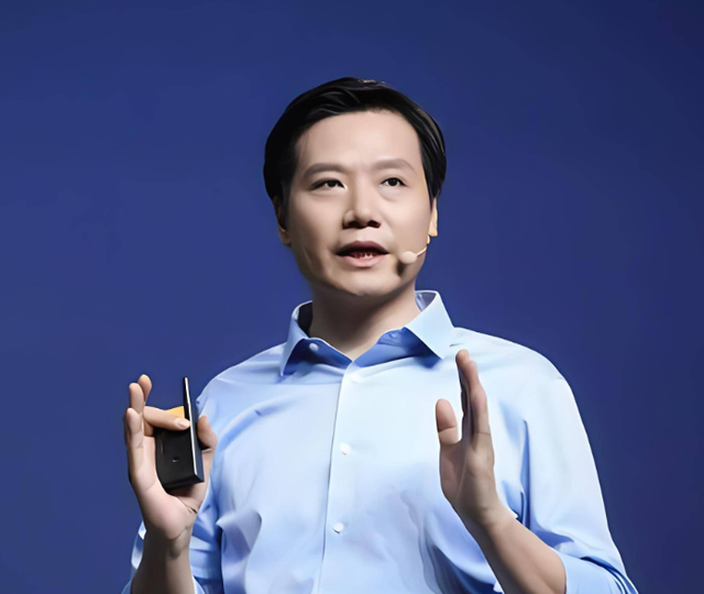 车祸风波一个月后,小米迎来两大调整,雷军转换“新身份”