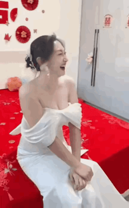 这新娘一脸旺夫相