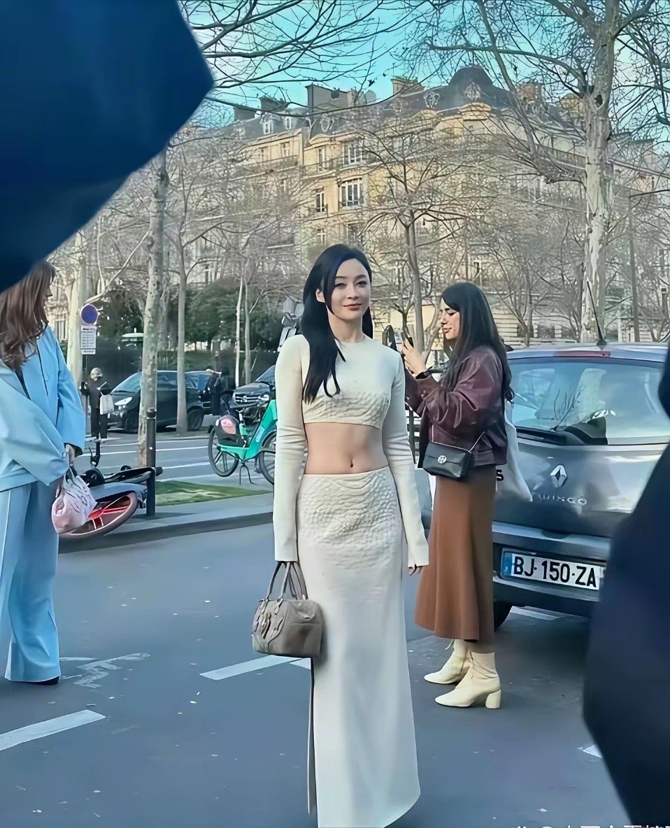 那么漂亮的美人，可惜一直火不起来