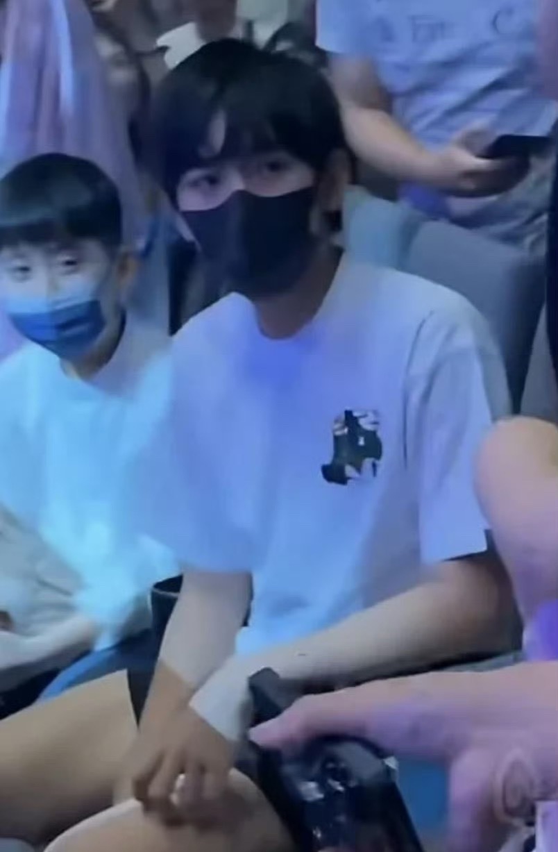 16岁的Kimi林志颖儿子kimi现在好帅​​​