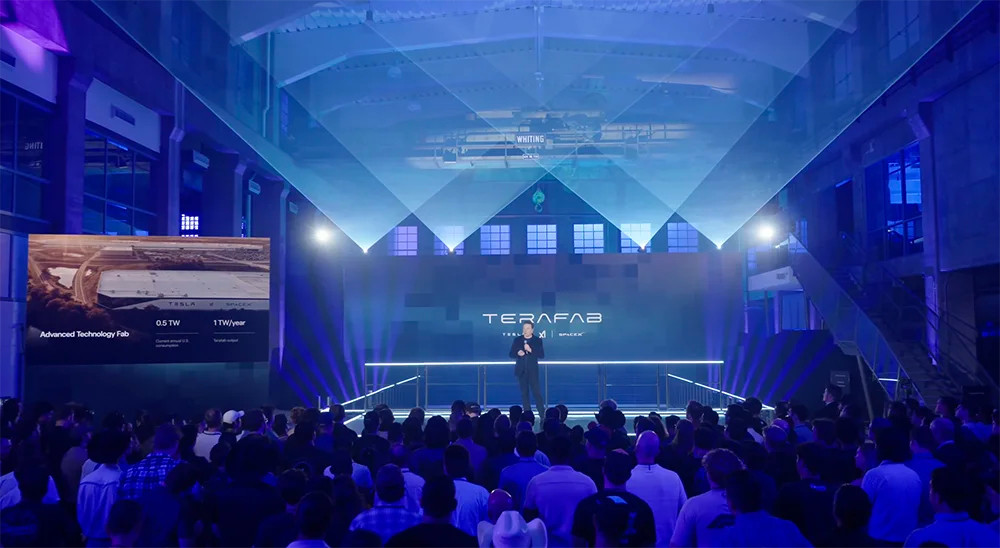 马斯克拟建全球最大芯片厂马斯克要建全球最大2nm芯片工厂，核心动因是现有全球晶圆