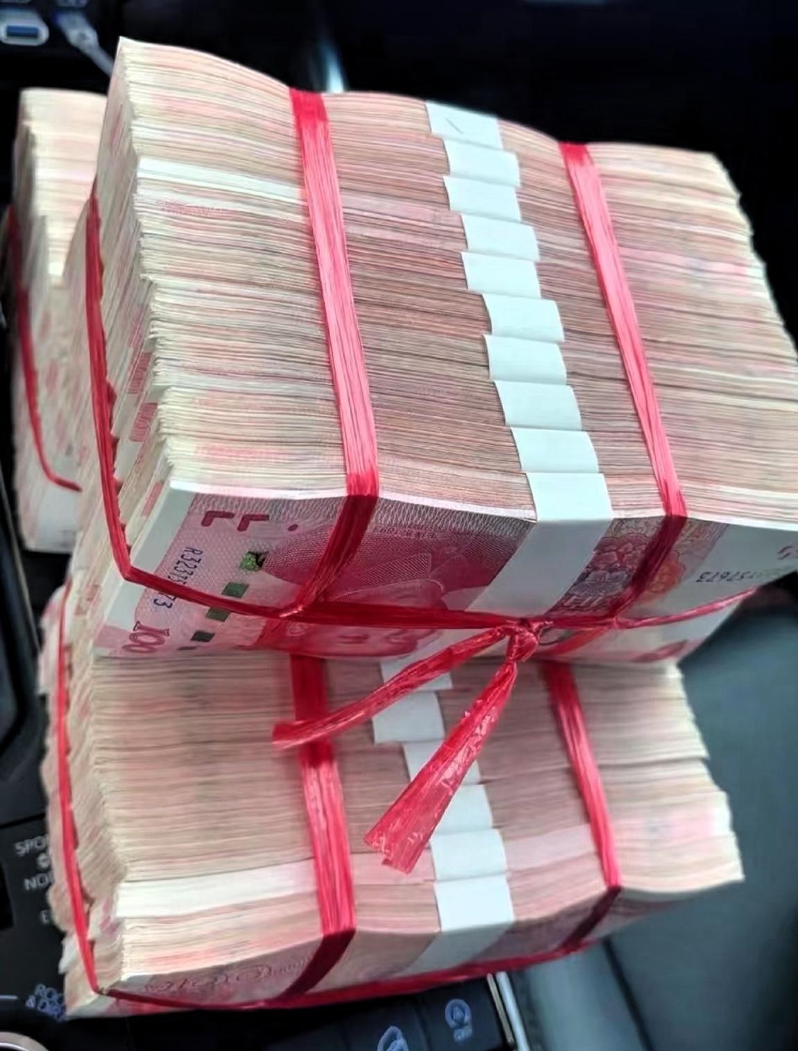 大家发现了吗只要你家有30万块钱有车有房还没有外债，你就是很牛逼的人了，没有