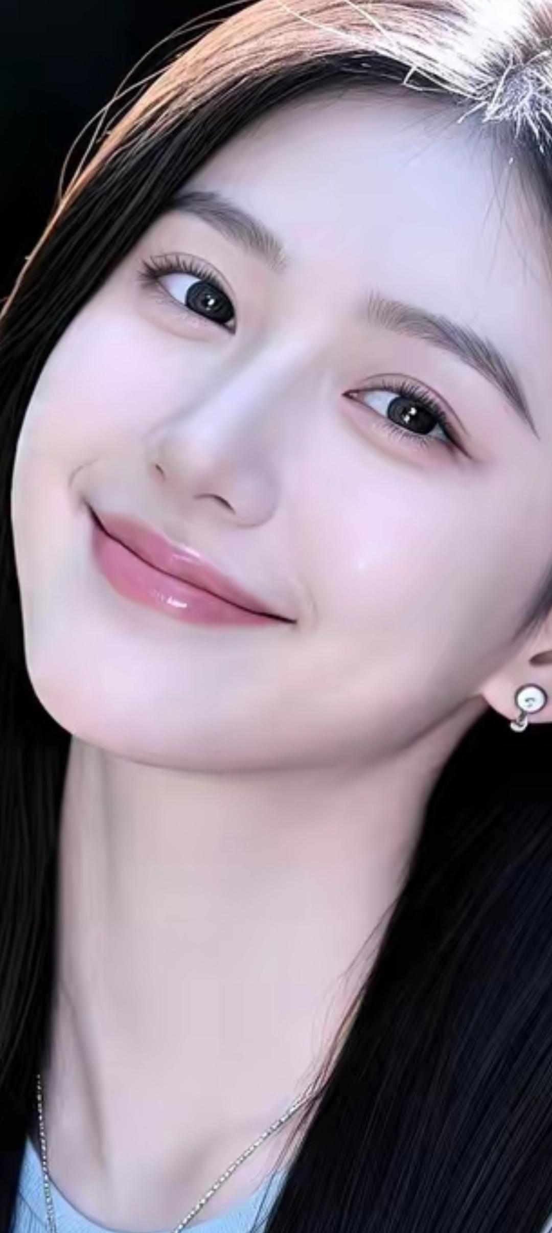 温柔甜美的微笑，散发着青春的气息😊✨