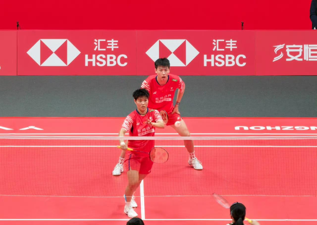 旗开得胜[赞]！冯彦哲/黄东萍🇨🇳总决赛开门红[笑着哭]！刚刚冯彦哲/黄东