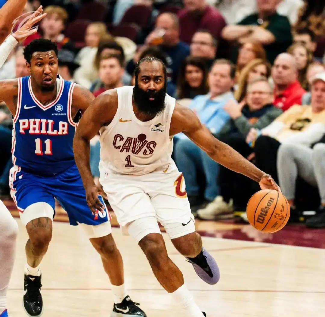 骑士打猛龙之前，备战有什么新花样？按主帅阿特金森的说法就是，老规矩，球员先躺平一