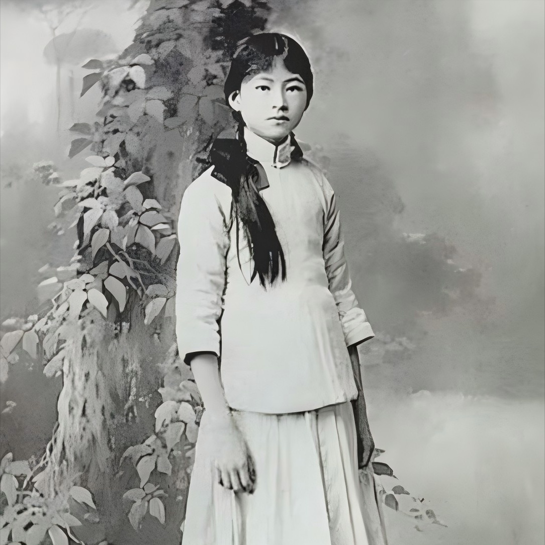 1921年4月，为接近女神，徐志摩竟连续旷课17天，频繁约林徽因出游，献殷勤搏欢