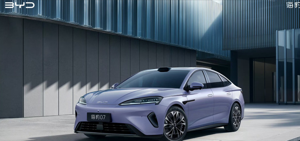 单周狂卖5万辆！比亚迪凭啥逆袭，改写15万级新能源市场格局