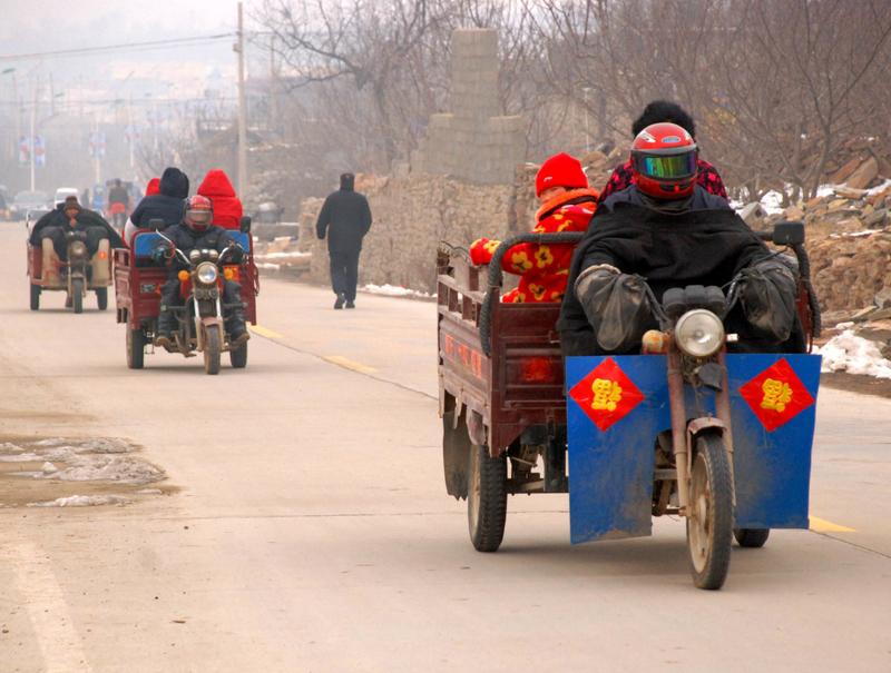 2026年马年春节，“一半女婿在村里瞎晃悠，一半在家诉苦”成了热门话题，阅读量超