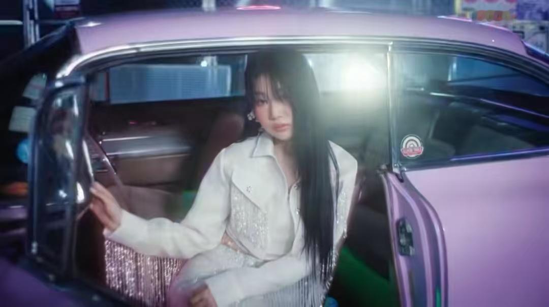 小沈阳女儿沈佳润K-POP出道，首支单曲《Freeze》及初舞台释出，小姑娘台风