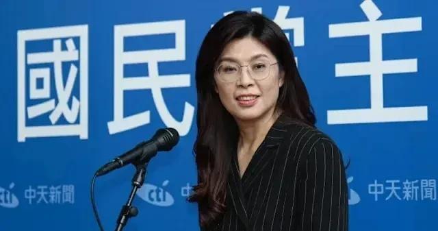 郑丽文｜宝剑砺出梅花寒来。经历相似郑丽文会成为第二个马英九吗2025年，国民