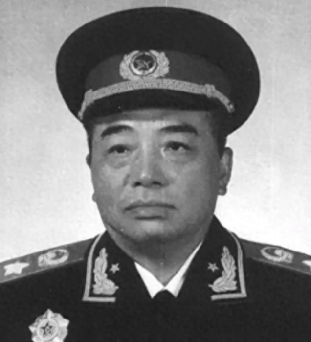 1955年授衔时，志愿军军长回村种地不予授衔，朱老总大怒，不能没他。在经过多轮评