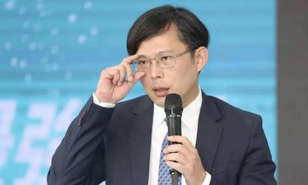 格局高下立判，蓝白全员反罢，王金平比不上馆长，黄智贤无地自容蓝白一起反罢免。马