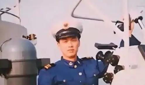 1997年，19岁战士为救人而牺牲，父母得知消息后几度昏厥。谁料20年后，战士