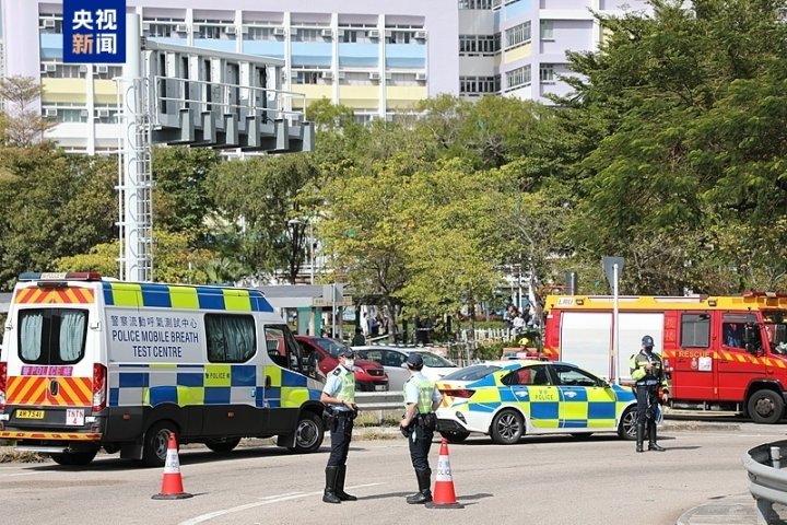 香港火灾遇难者人数增至161人, 在一具遗体中检测出夫妇二人的DNA