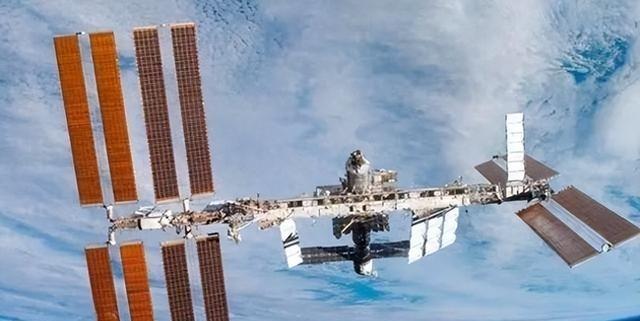 下马威？美论坛：若中国禁止美加入中国空间站，美国有权将其击落国际空间站快到2