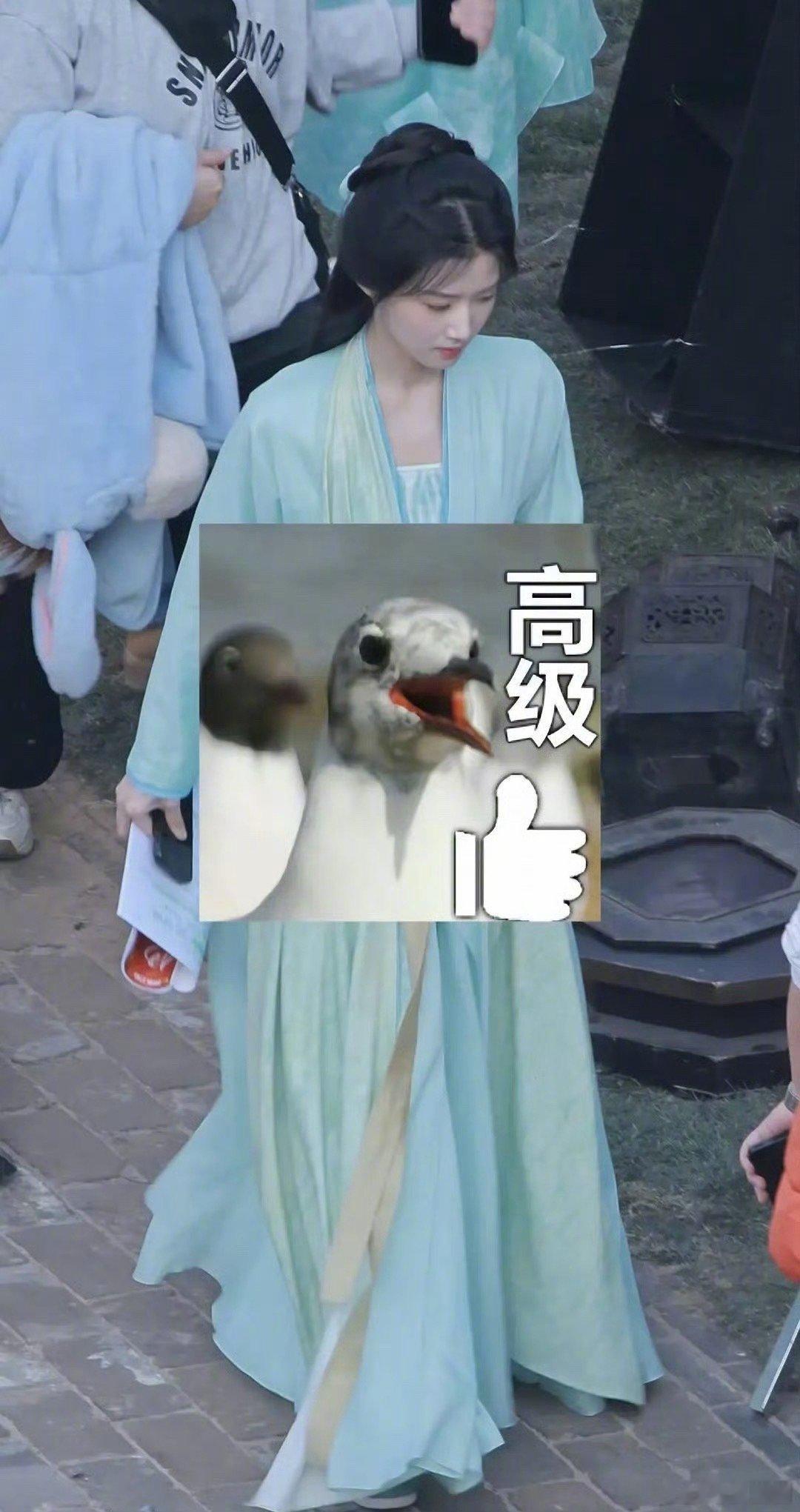 卢昱晓南衣路透看出来瘦了很多，为了古装也是努力了～