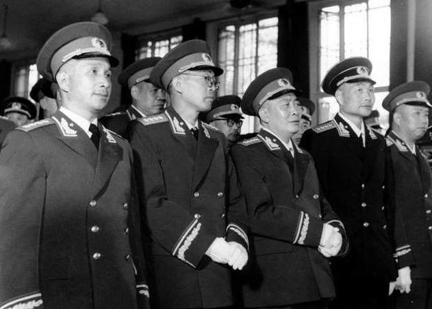 1955年,5位错失上将的开国中将:个个名震一方,资历才能俱佳