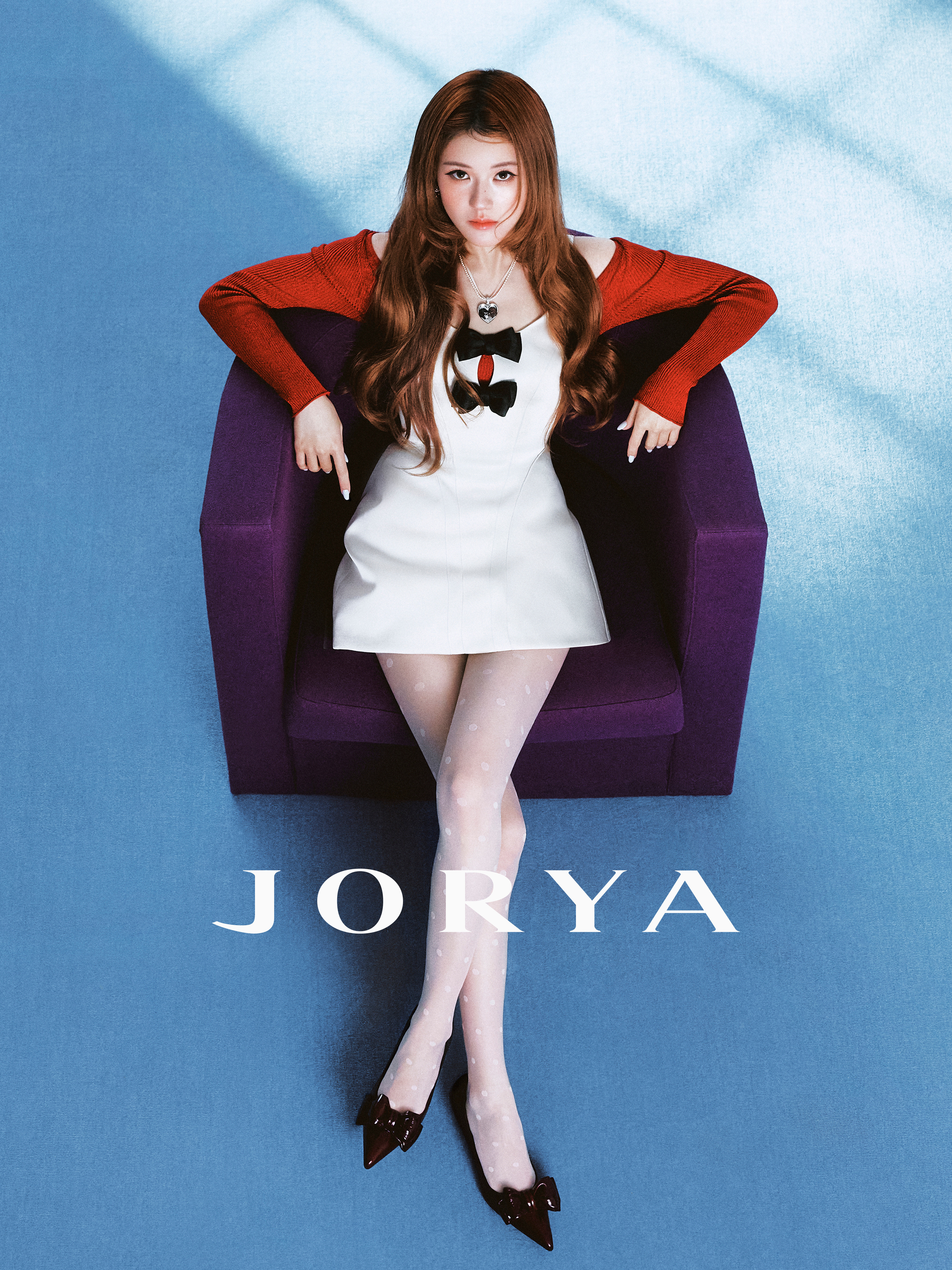 赵露思白色丝袜很难让人不喜欢