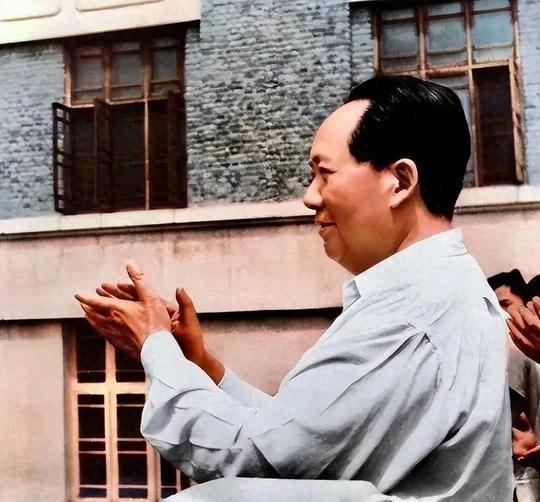 毛主席流落民间的长女究竟有多美？眉眼秀丽肤色白皙，还继承了母亲的倔强性格193