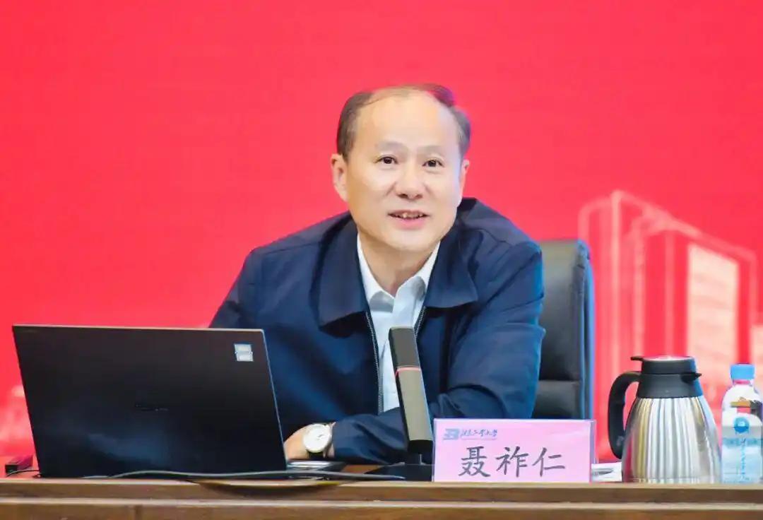 北京工业大学的院士校长聂祚仁卸任了，在北京工业大学近几任校长中，聂祚仁是非常具有