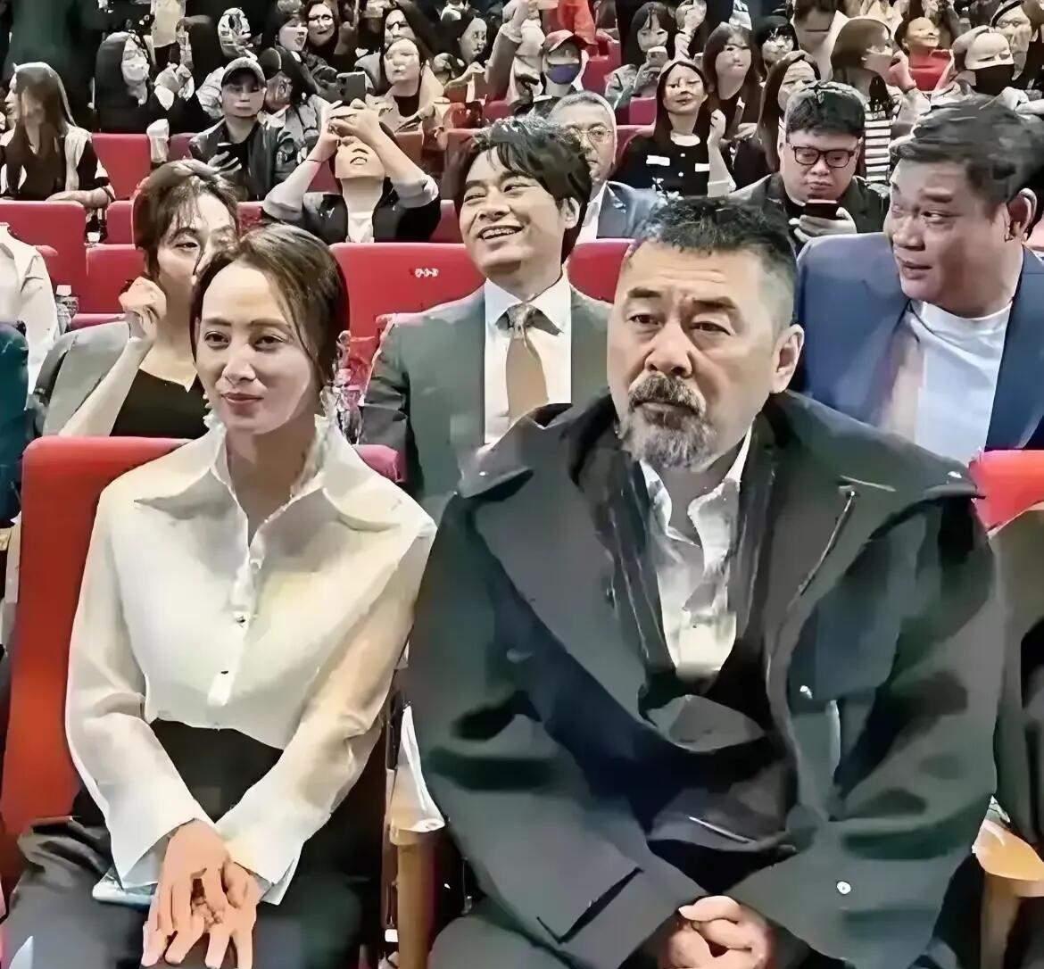 蒋勤勤不愧是琼瑶剧第一美女她的身材保养的不错，就算是刘涛、左小青来了都是甘拜下