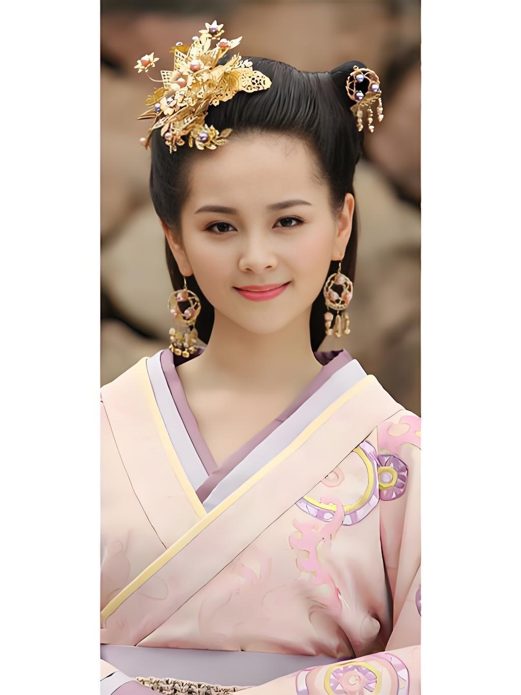 邓莎的老公路行说“邓莎对这个家最大的付出，就是让她生了个儿子”，直接否认了邓莎十