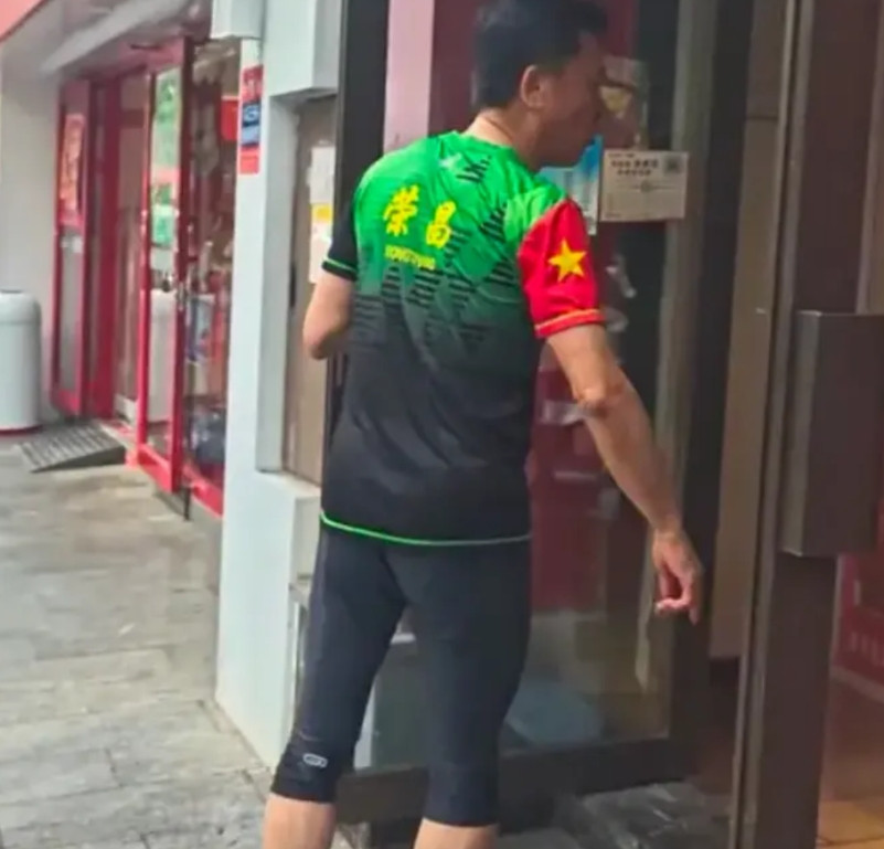 胡锡进为什么对荣昌区在五一期间开放机关食堂说三道四？前些时间胡锡进公开发文批