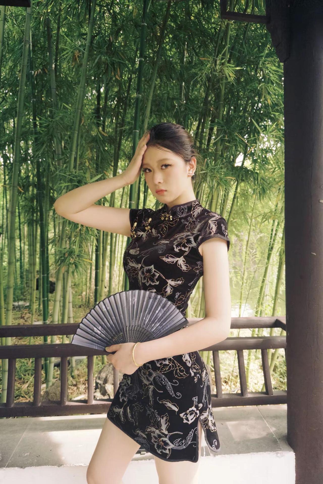来自中国南部的东方女人🥢🐉。东方美学旗袍中华娘