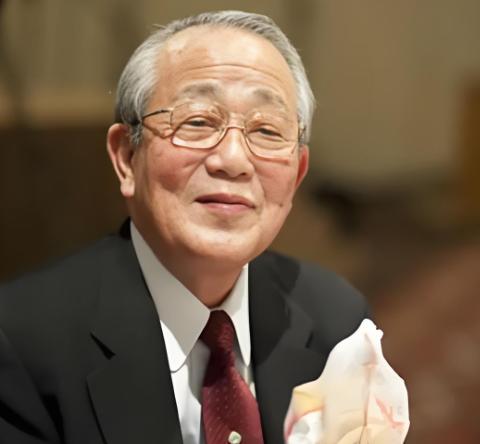 稻盛和夫醍醐灌顶的话：“当你接触的人越多，你会发现，比你层次高的人鼓励你，同