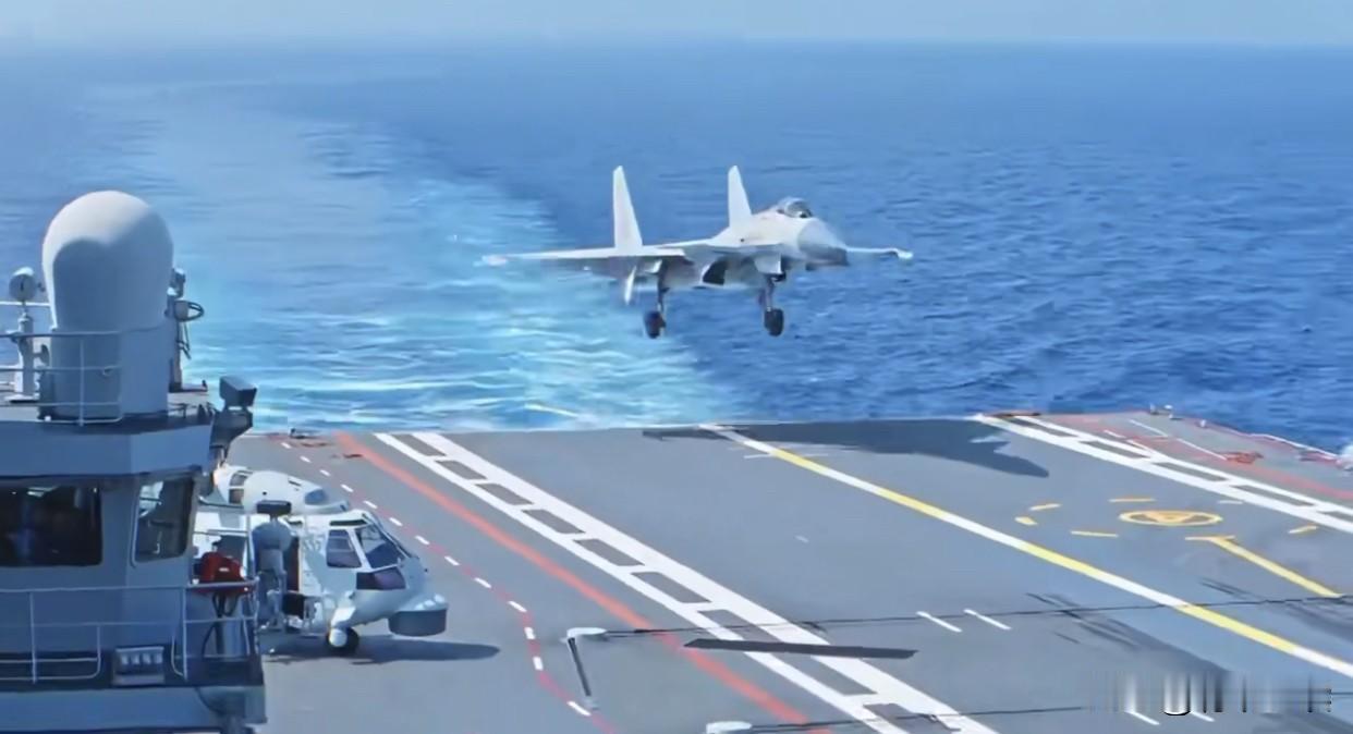 伟人从不用空话唬人，只以铁拳立规矩。这世上最硬的道理，从来都是打出来的！19