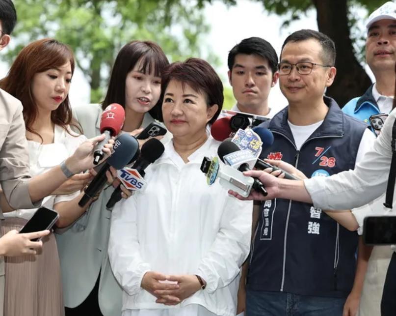 争取支持罗智强明天和卢秀燕相约吃“台中小吃”国民党主席之争逐渐进入白热化