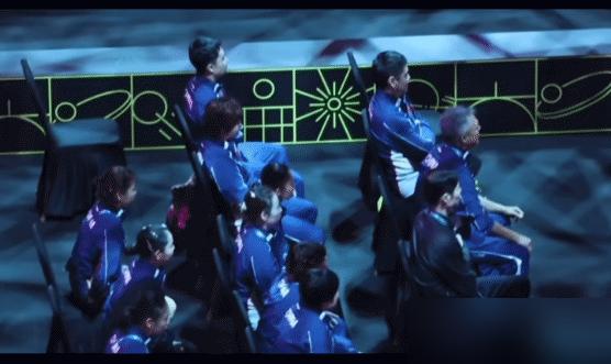 还在为孙颖莎队友的“冷脸”吵翻天？我告诉你，你连她的对手是谁都没看懂。网友替