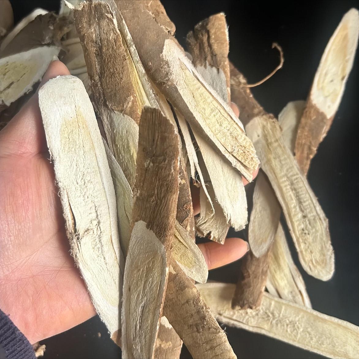 10个阳痿早泄，9个肾虚精亏！仅两味药，补肾固关，硬度差、时间短的朋友收好