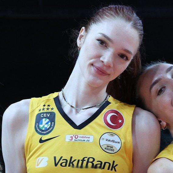 马尔科娃谈动画片《排球少年》：我看过《排球少年》，当然很喜欢，但它确实不太现实。