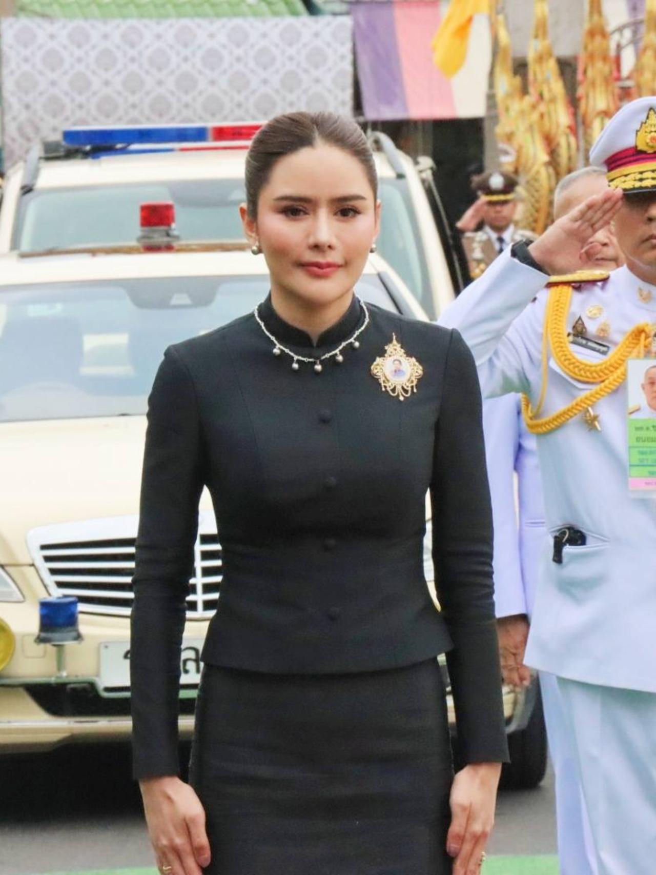 泰王重用欧拉弄，让她代替苏提达出席公务2025年11月4日，国王陛下仁慈任命，