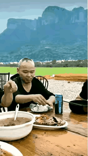 特权阶级，红十字直升机送烤全羊[微笑]