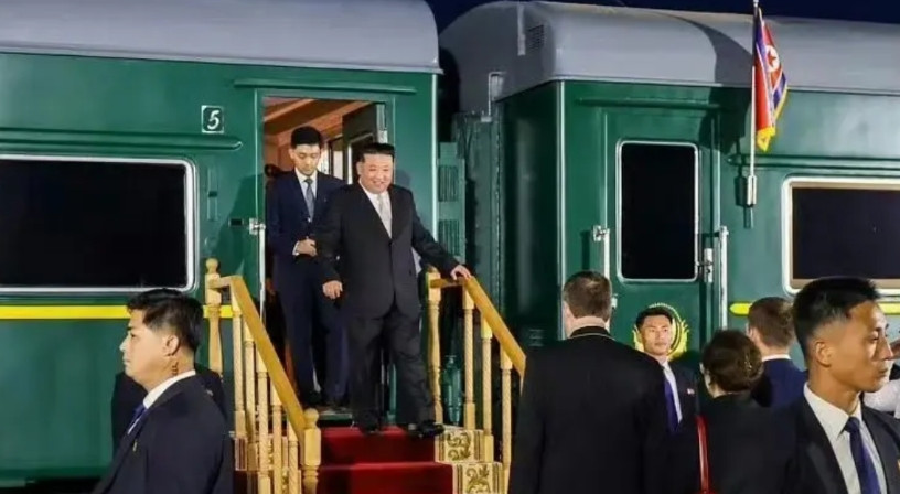这辆绿皮火车，只要汽笛一响，都会引起世界的关注……看似低调，其实奢华。相比飞