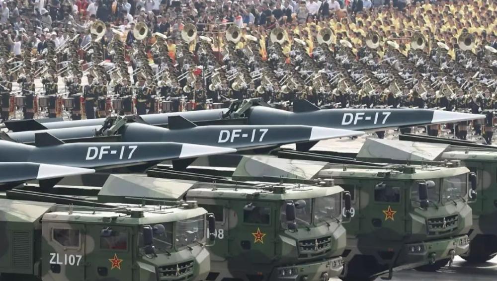 美军自觉准备挨打，中国阅兵结束后，火速采购近2000枚爱国者导弹根据媒体报道，