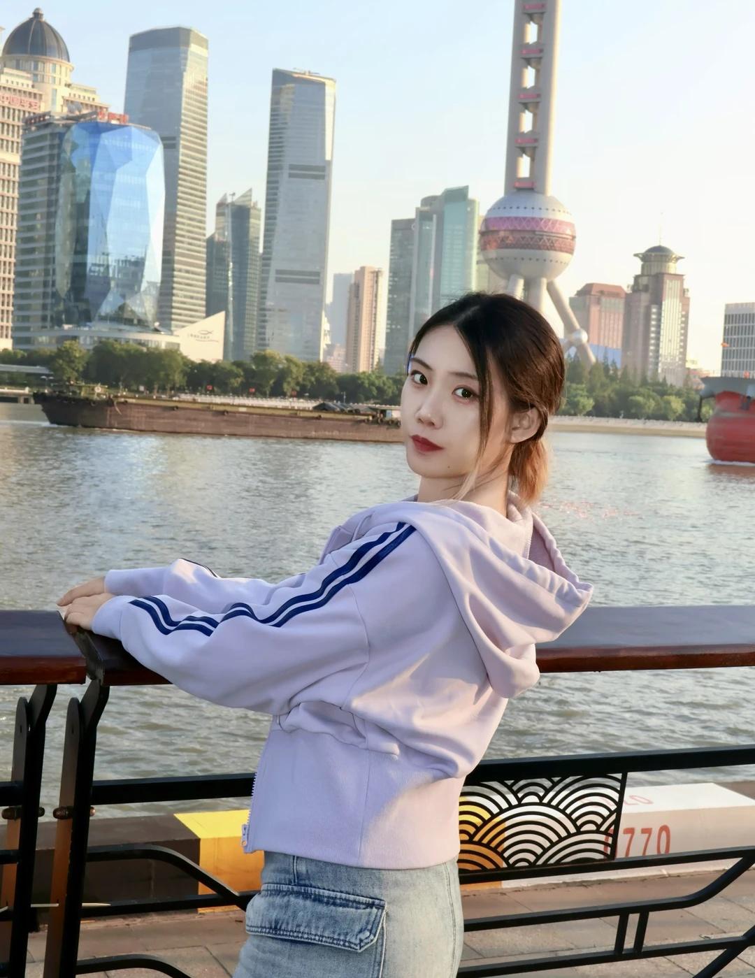 国庆出游，这台小米手机拍照续航都没掉链子十一假期出门玩了十天，从早拍到晚，回来