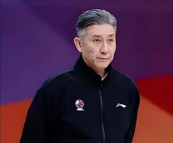 郑永刚生气了！深圳男篮95：91击败浙江男篮后，成为第二支晋级四强的球队！能以